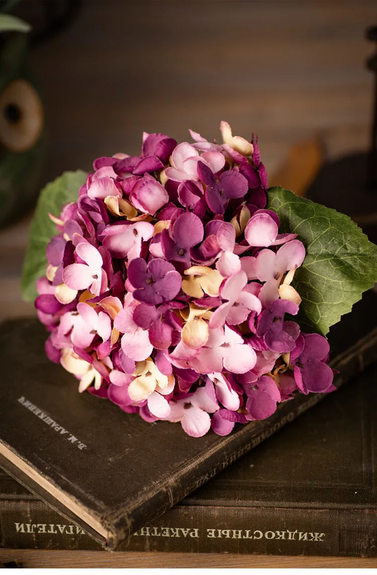 Soft Bloom: Silk Hydrangea Stem