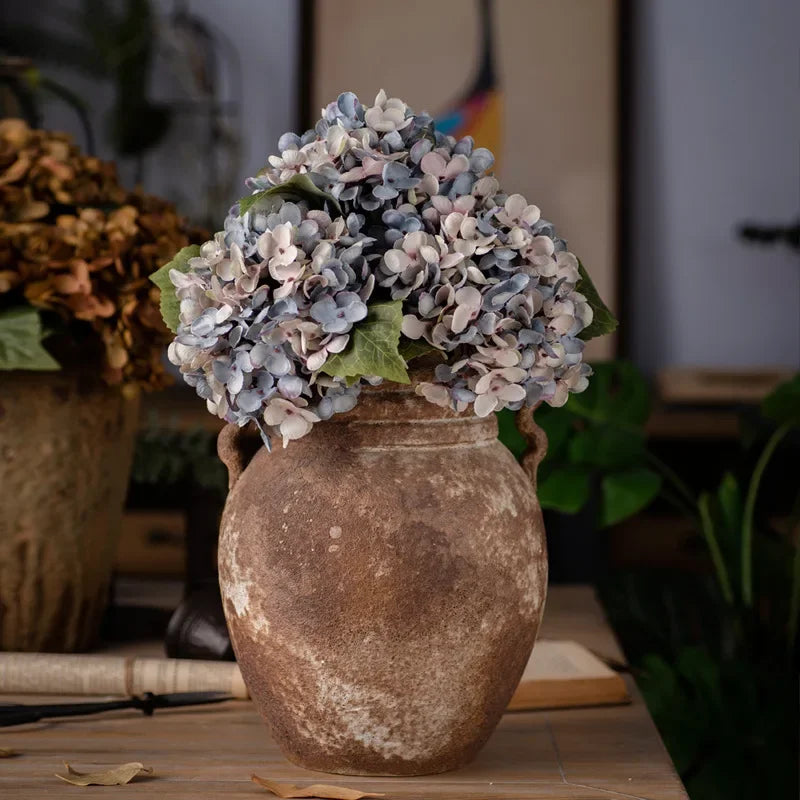 Soft Bloom: Silk Hydrangea Stem