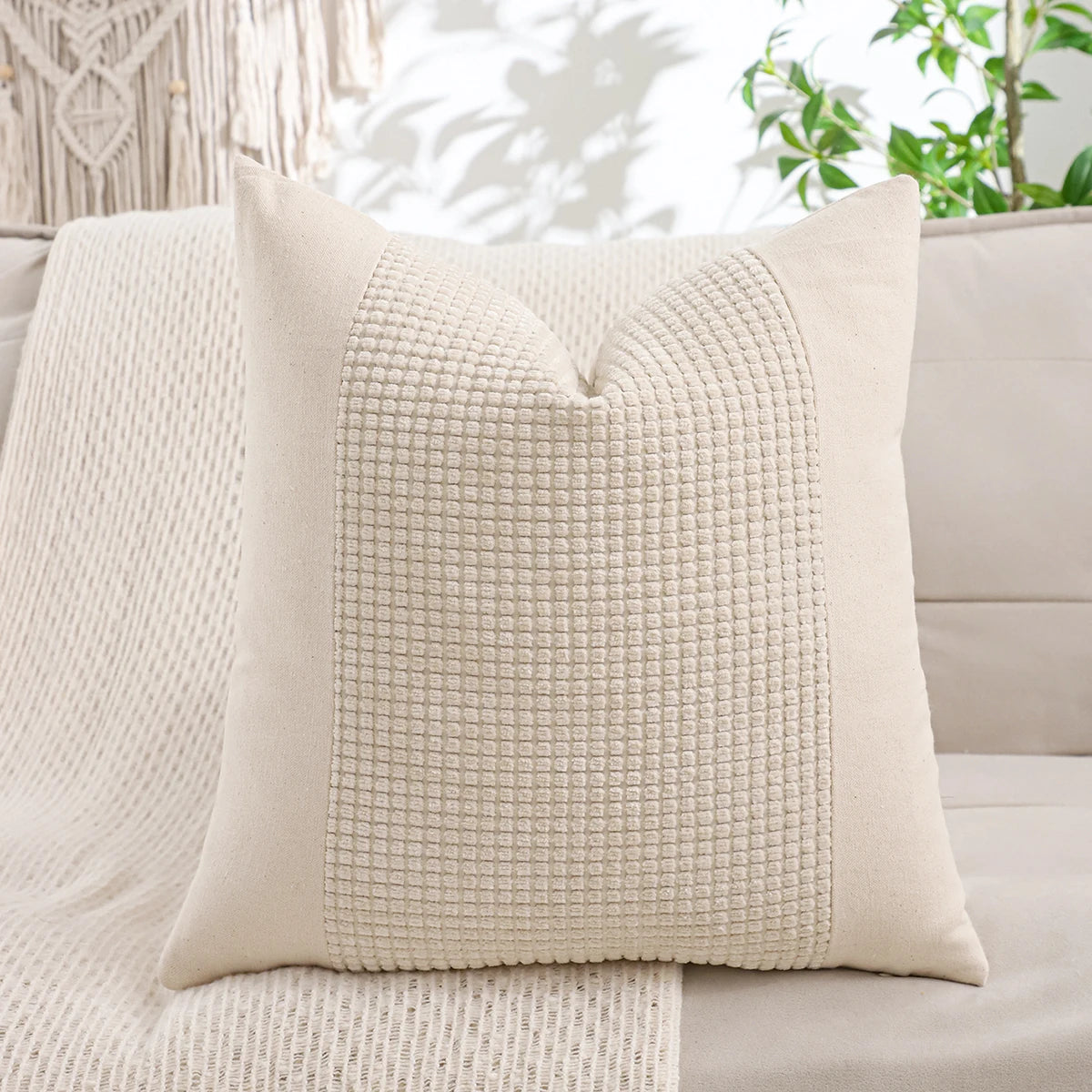 Textura Linear: Jacquard Canvas Pillow Cover