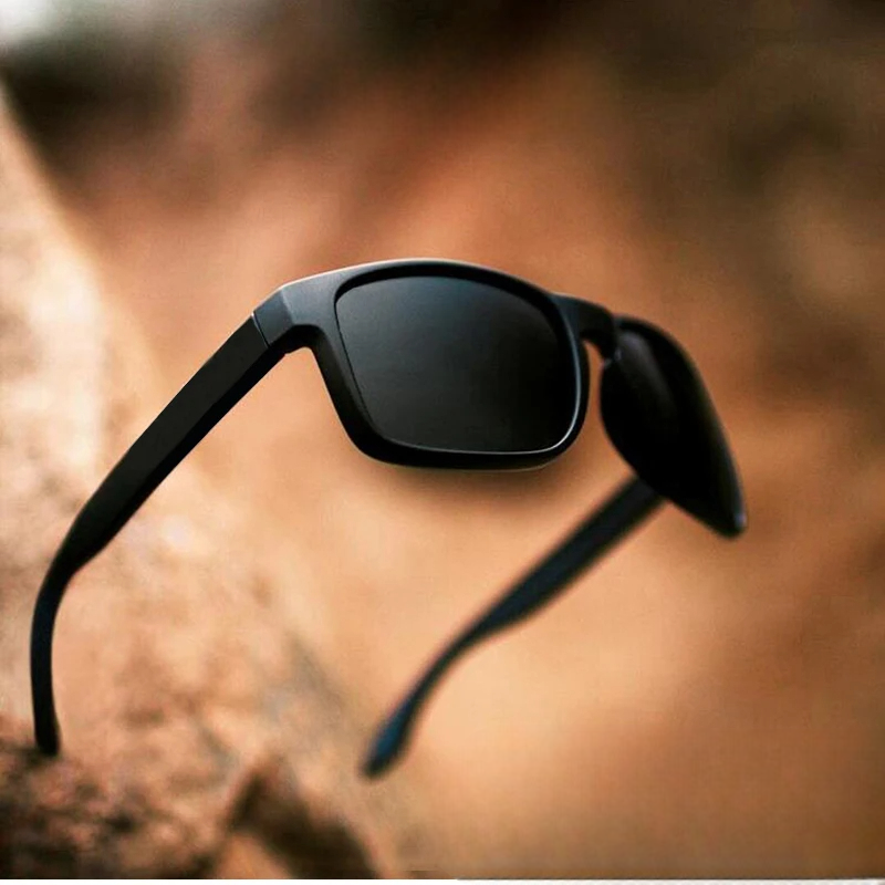 Vector Shade: Classic Square Polarised Sunglasses for Men