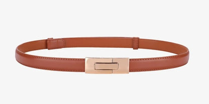 Sable Line: Cinturón fino de piel de vaca suave para mujer