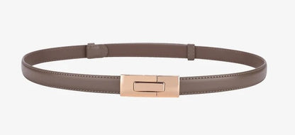 Sable Line: Cinturón fino de piel de vaca suave para mujer