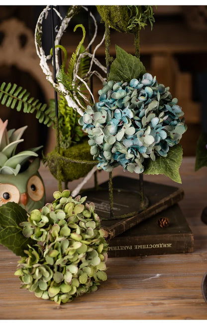 Soft Bloom: Silk Hydrangea Stem