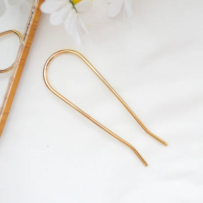 Lunar Pin: U-Shaped Pearl Hair Stick for Elegant Styling