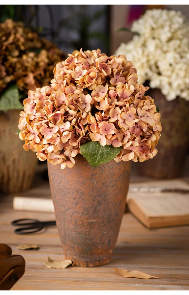 Soft Bloom: Silk Hydrangea Stem
