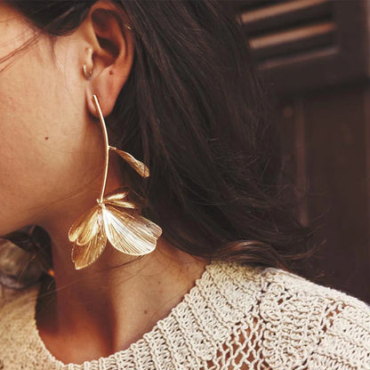 Verdant Echo: Vintage Plant-Inspired Drop Earrings