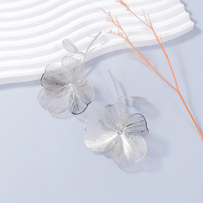 Verdant Echo: Vintage Plant-Inspired Drop Earrings