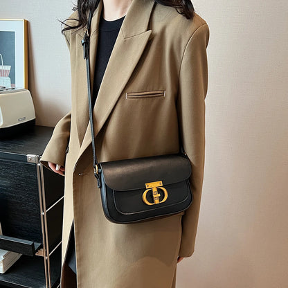 The Lock Flap Bag: Retro Form, Modern Ease