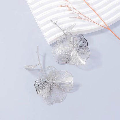 Verdant Echo: Vintage Plant-Inspired Drop Earrings