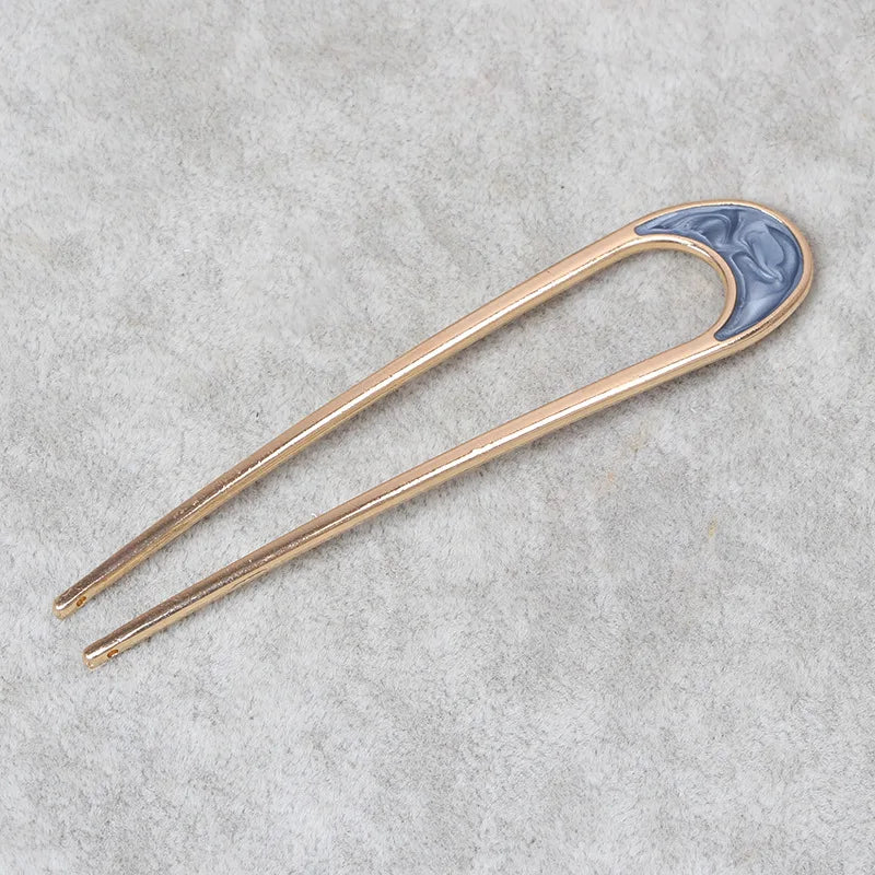 Lunar Pin: U-Shaped Pearl Hair Stick for Elegant Styling