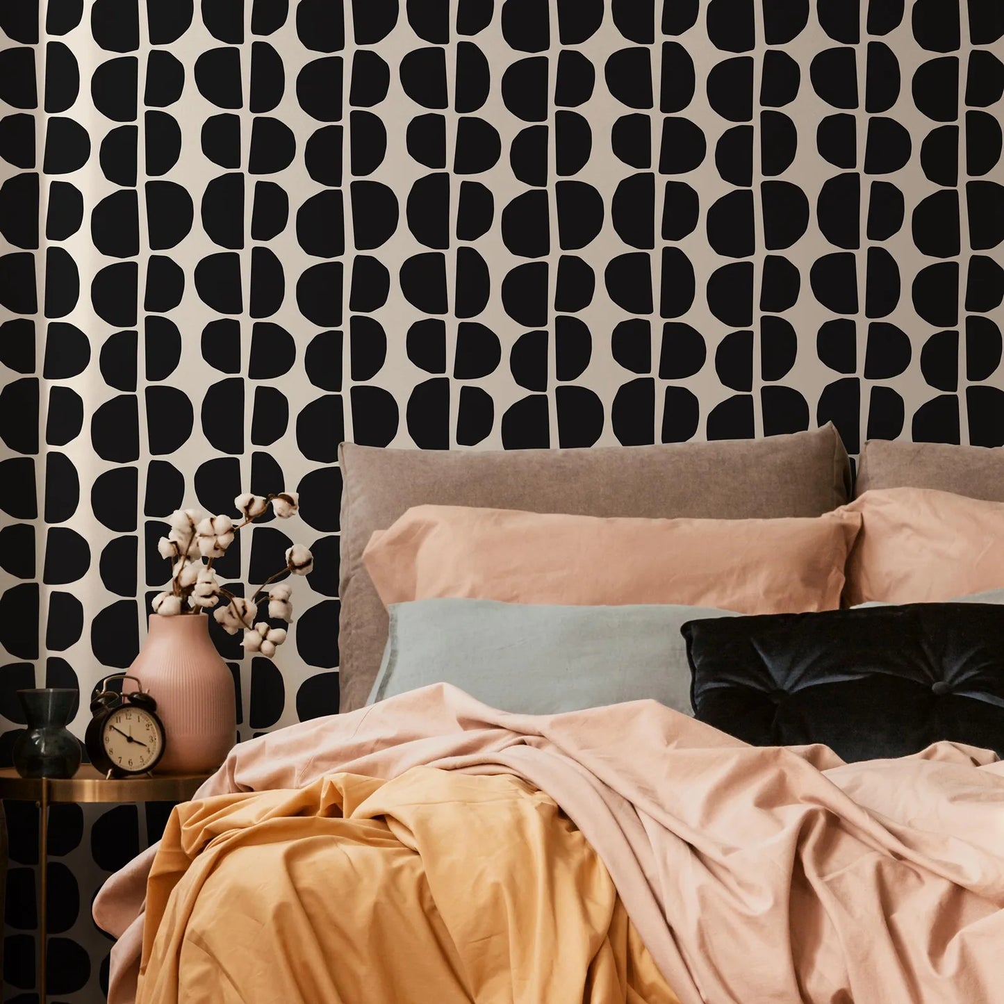 Black Geometric Wallpaper