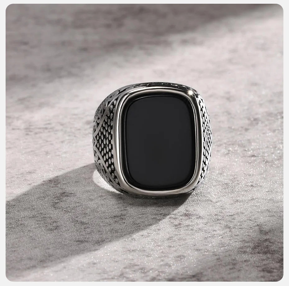 Vnox Rock Punk: Black Onyx Stainless Steel Signet Ring for Men – Bold & Timeless Statement