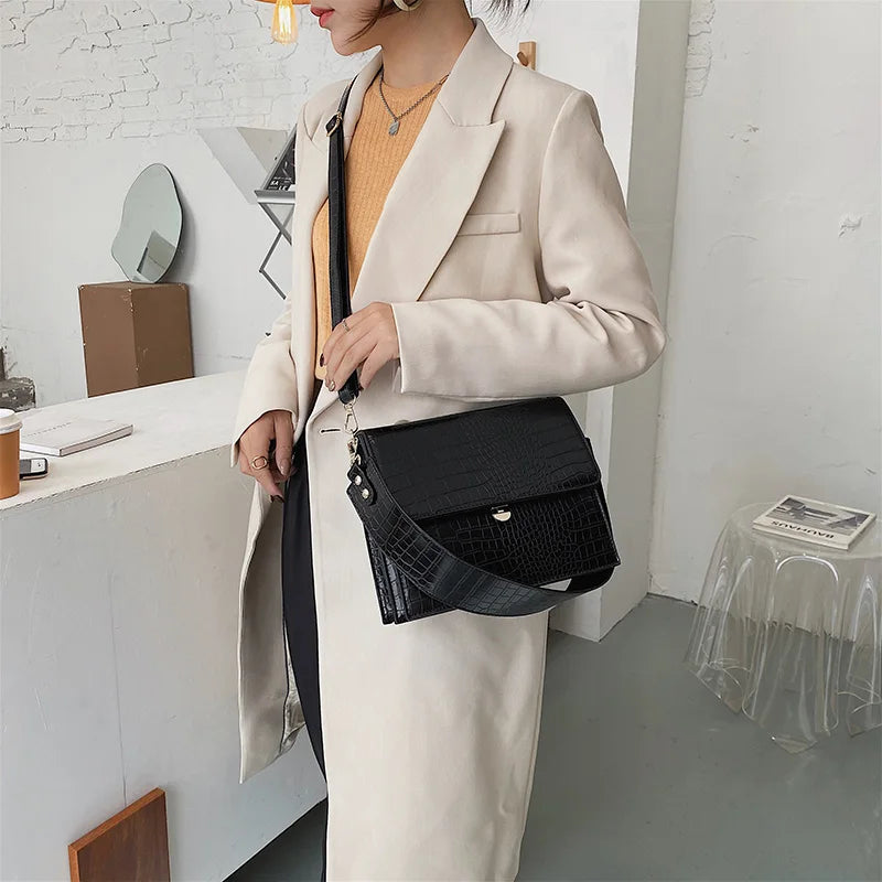 Amberler – Leather Shoulder & Crossbody Travel Bag for Women