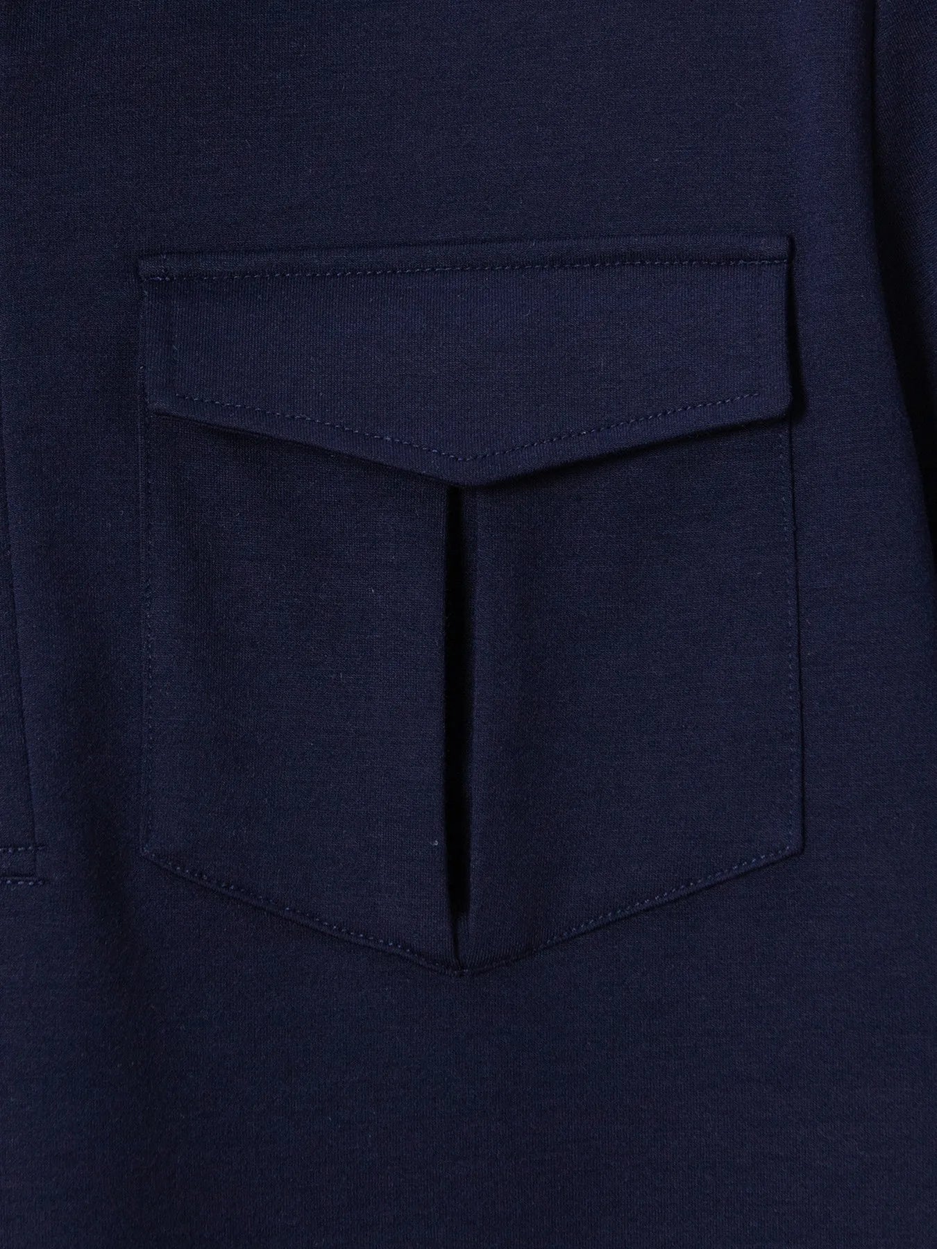 Men’s Casual Polo Shirt – Simple. Modern. Essential.