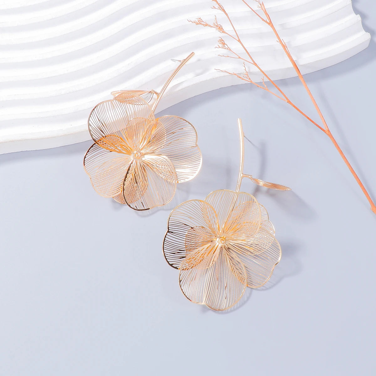 Verdant Echo: Vintage Plant-Inspired Drop Earrings