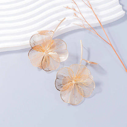 Verdant Echo: Vintage Plant-Inspired Drop Earrings