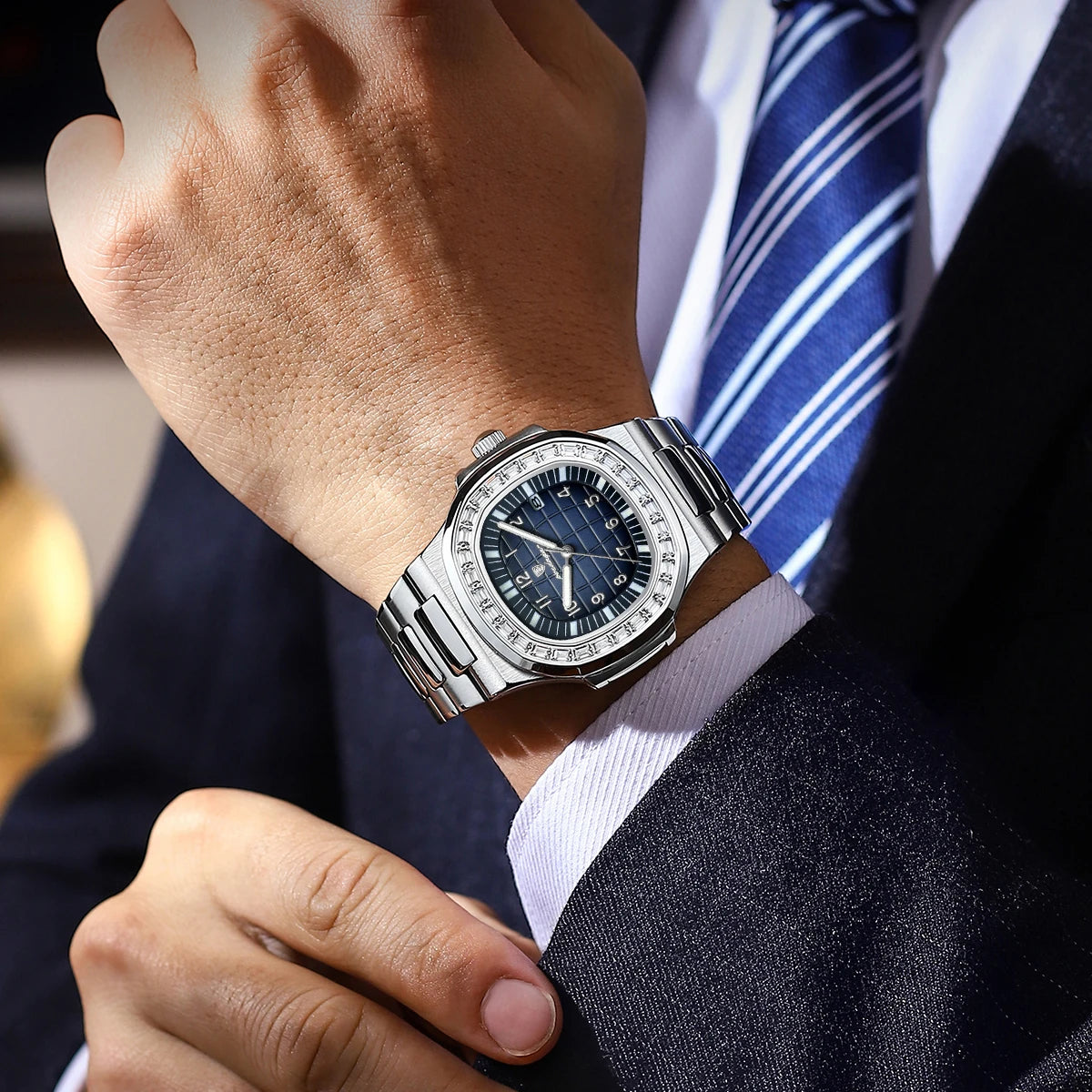 SteelSquare: Luminous Waterproof Men’s Watch