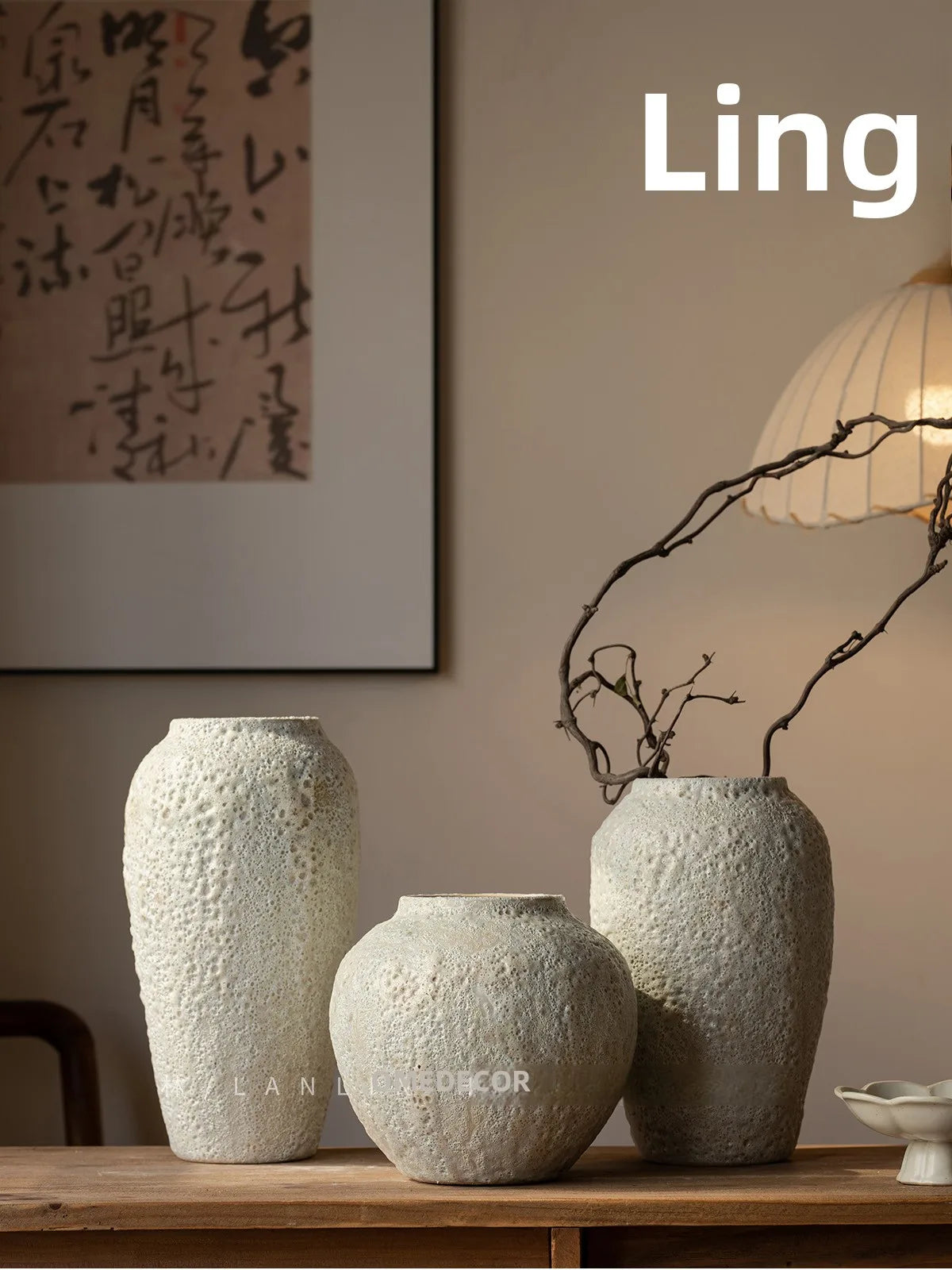 Retro Rustic White Cerc Flower Vase Bubble White Decorative Tabletop Ornament for Home Bedroom Living Room Dining Room