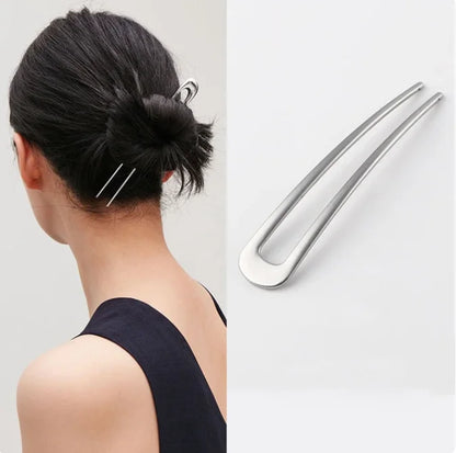Lunar Pin: U-Shaped Pearl Hair Stick for Elegant Styling