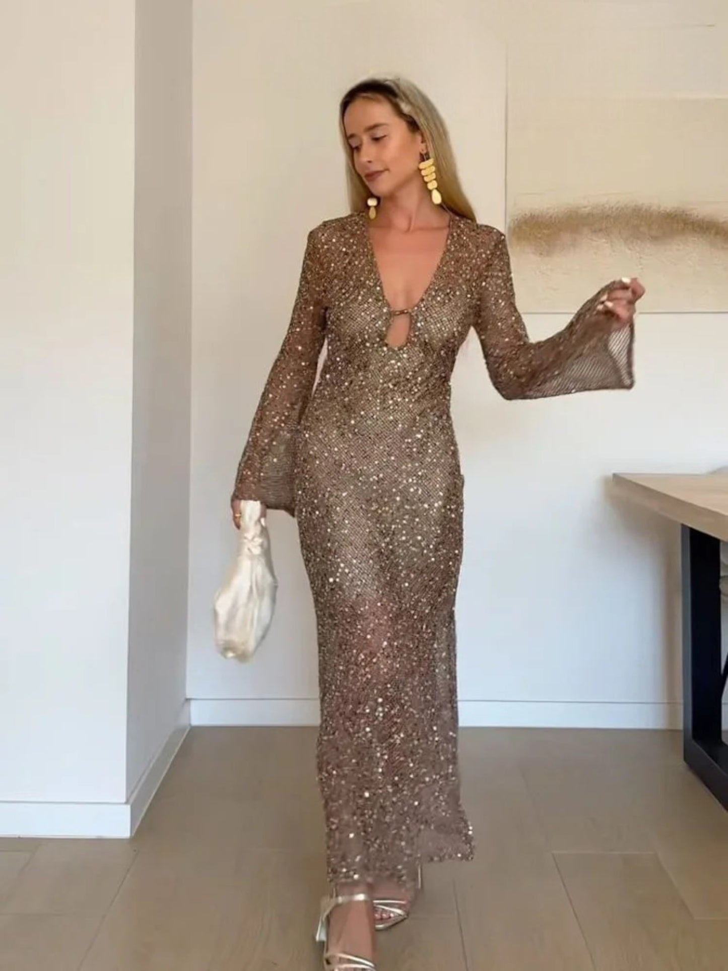 Women's Sequin-Embellished V-Neck Midi Dress – Lightweight Elegance for Summer