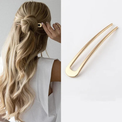 Lunar Pin: U-Shaped Pearl Hair Stick for Elegant Styling